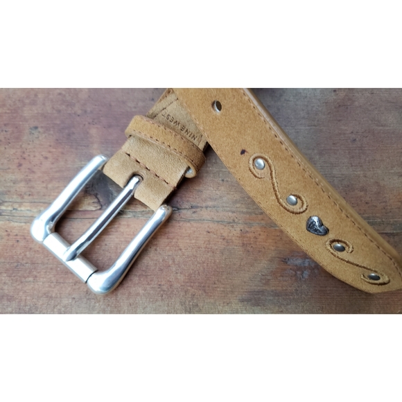 Nine West Camel Suede Scrolls and Silver Hearts Belt M - Picture 3 of 5